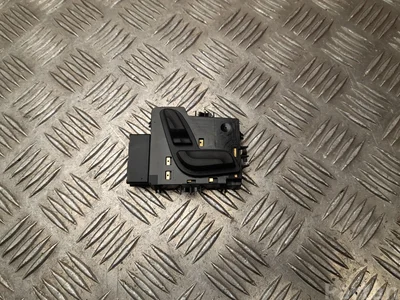 Mercedes-Benz A2059052802 C-CLASS T-Model (S205) 2016 Interrupteur de réglage du siège Right Front - Image 1