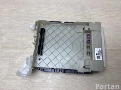 Toyota 82730F4010 ; 82730F4010B / 82730F4010, 82730F4010B C-HR (_X1_) 2020 Valdymo blokas kėbulo BCM FEM SAM BSI - Paveiksliukas 1