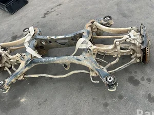 Volkswagen 4M0505235BS, 4M0500025 Touareg III CR 2019 poutre d'essieu arrière