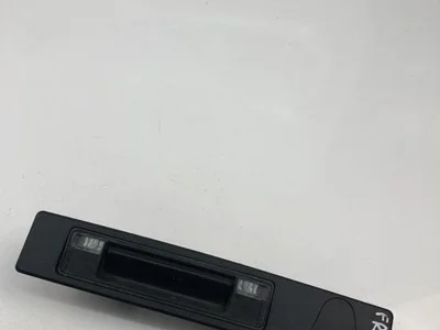 Volvo 31675534 V90 II 2018 Poignée de coffre - Image 1