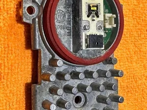 BMW 1305715084 X5 (E70) 2013 Unidad de control para luces que se giran