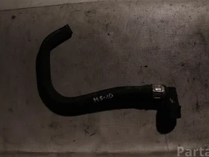 Volvo 9492233 V70 II (SW) 2002 Conducto del refrigerante