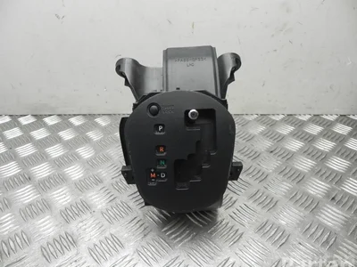 Toyota 047 VERSO S (_P12_) 2013 Levier de vitesse - Image 1