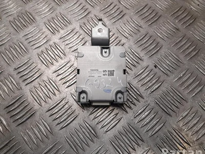 Toyota 86572-42090 / 8657242090 RAV 4 V 2022 unité de contrôle - Image 1