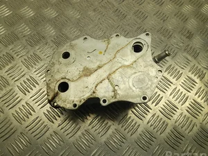 Volkswagen 057 117 021 P / 057117021P TOUAREG (7P5) 2011 Refroidisseur d'huile