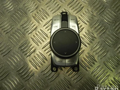 BMW 6844222 7 (G11, G12) 2017 Commutateur multiple - Image 1