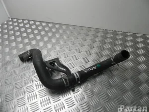 Toyota 1.6 / 16 AURIS (_E15_) 2010 Tuyau de radiateur