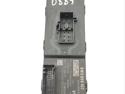 Porsche 8W2959107 Taycan 2021 Unité de commande pour hayon - Image 1