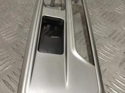 Maserati 670010725, 670025245 QUATTROPORTE VI 2014 Cadre - Image 1