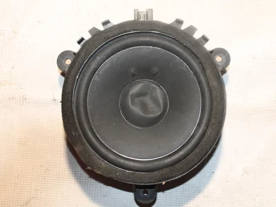 Volvo 30657445 V40 Hatchback 2015 Loudspeaker - Image 1