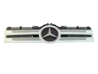 Mercedes-Benz Trucks A9607500618, A9608170016 ACTROS MP4 / MP5 2018 Kratka wlotu powietrza na masce - Obraz 1