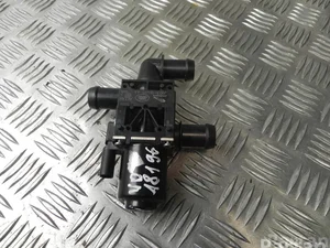 Jaguar J9D3-18495-AA / J9D318495AA I-PACE 2019 Pompe à eau supplémentaire