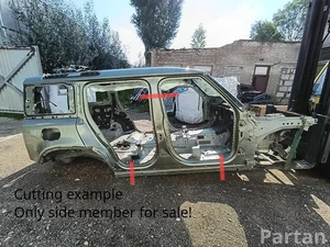 Land Rover Defender Station Wagon (L663) 2022 Faldón lateral derecha