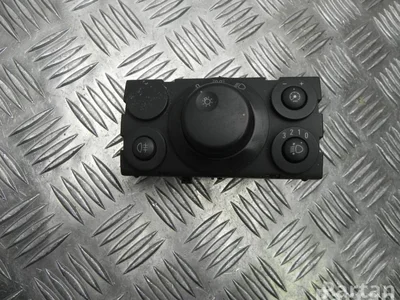 Vauxhall 13198926 ASTRA Mk V (H) Estate 2009 Interrupteur de lumière - Image 1