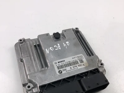 BMW 8570931; 0281019210 / 8570931, 0281019210 3 (F30, F80) 2013 Unité de contrôle moteur - Image 1