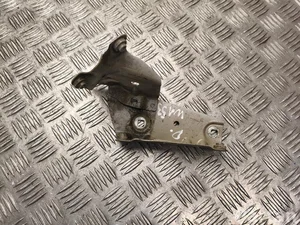 Škoda 5LA 821 228 / 5LA821228 ENYAQ iV SUV (5AZ) 2023 Bracket for wing Right