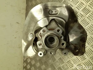 BMW 6890179 X1 (U11) 2025 Obudowa łożyska koła z przodu z lewej