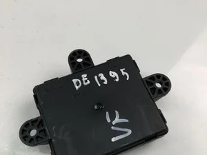 Volvo 31343042 V60 2013 БУ двери