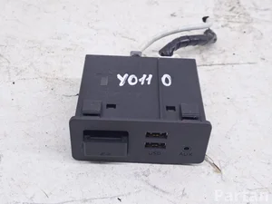 Mazda D09H669U0 CX-3 (DK) 2018 Kitos salono detalės