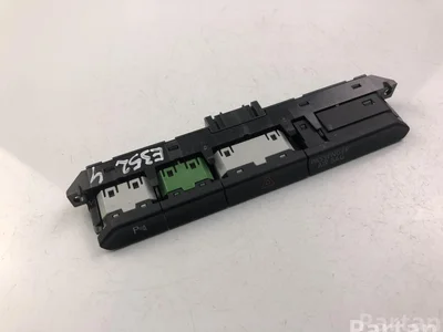 Volkswagen 3G927132A PASSAT ALLTRACK (3G5) 2017 Éclairage d'urgence / interrupteur de danger - Image 1