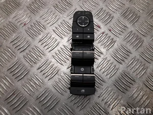 Lexus 84040-48240 / 8404048240 LBX 2025 Langų pakėlimo mygtukas dešinė priekis