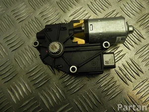 Ford 9R33-7451070 / 9R337451070 FOCUS III 2013 Liuko varikliukas