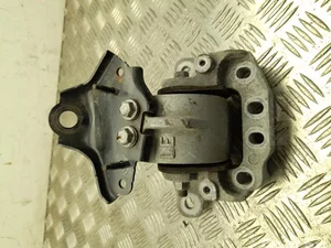 Toyota G2016B00 Camry XV70 2020 Support moteur