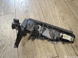 Mercedes-Benz A0997602901 S-CLASS (W222, V222, X222) 2015 Poignée de porte