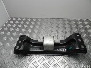 Mercedes-Benz A 205 240 18 02 / A2052401802 C-CLASS (W205) 2014 Support moteur