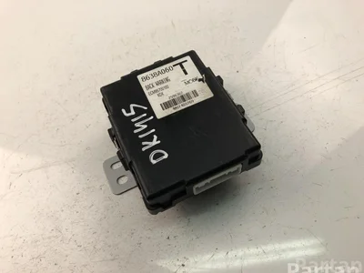 Mitsubishi 8638A060 OUTLANDER III (GG_W, GF_W, ZJ) 2015 Unité de contrôle pour systèmes de stationnement - Image 1