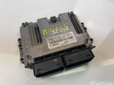 Ford C1B1-12A650-FJ; CV6A-12B684-BB; 0261S10728 / C1B112A650FJ, CV6A12B684BB, 0261S10728 FIESTA VI 2014 Unité de contrôle moteur - Image 1