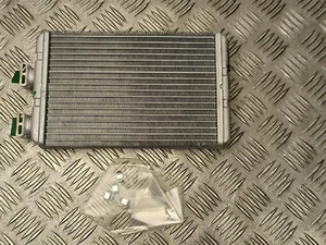 BMW 64 11 8 372 771 / 64118372771 3 (E46) 2005 Wymiennik ciepła, ogrzewanie wnętrza