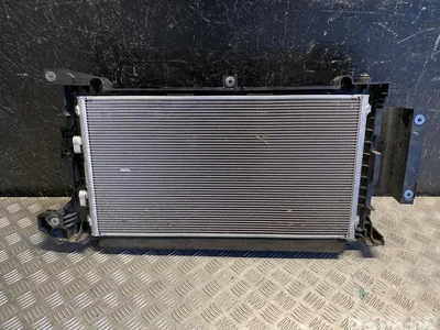 Nissan 92110 5SH0B, 21493 B210B / 921105SH0B, 21493B210B LEAF (ZE1) 2021 Radiateur Ventilateur de radiateur Condenseur - Image 1