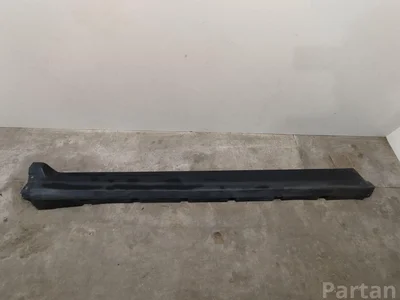 Maserati 670040336 LEVANTE 2019 Garniture de seuil  right side - Image 1