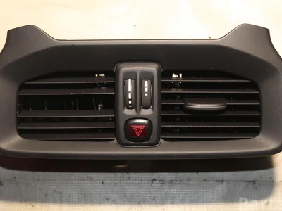 Volvo 313702 V40 Hatchback 2013 Ventilation arrière - Image 1