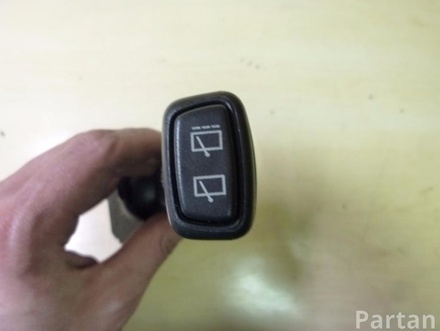 VOLVO 170770 V50 (MW) 2009 Steering column switch