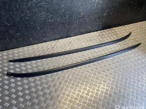 BMW 7356436-08, 7356435-08 / 735643608, 735643508 X1 (F48) 2017 Main-courante de pavillon complect