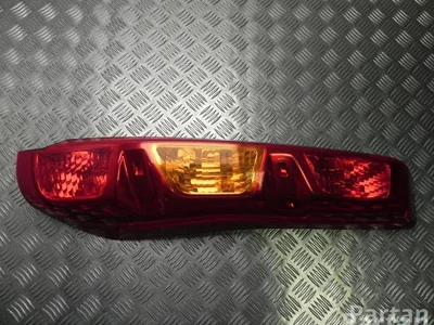 Nissan Koito  220-63929, E13 2425 / Koito22063929, E132425 X-TRAIL (T31) 2008 Feu arrière - Image 1