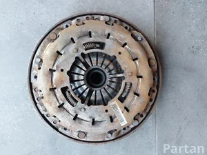 BMW 7 641 233, 21 7638949 HU / 7641233, 217638949HU 1 (F21) 2014 Clutch Kit
