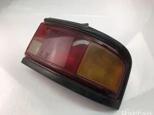 Mazda 323 F V (BA) 1996 Feu arrière