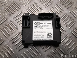 Volkswagen 4M0 907 594 B / 4M0907594B PASSAT Variant (3G5) 2015 Steuergerät