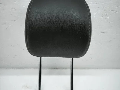 Mercedes-Benz C-CLASS (W205) 2015 Подголовник спереди - Изображение 1