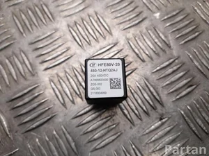 Mercedes-Benz A 789 982 35 00 / A7899823500 EQE V295 2022 Relais