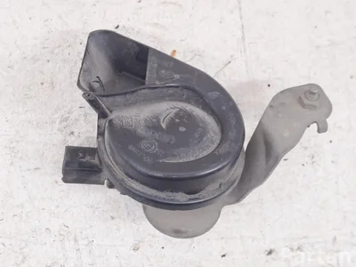 Mercedes-Benz A2055421520 C-CLASS (W205) 2015 Air/Electric Horn - Image 1