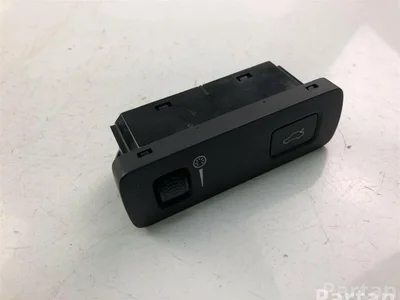 Volvo P31376510 XC90 II 2016 Przycisk otwierania bagażnika - Obraz 1