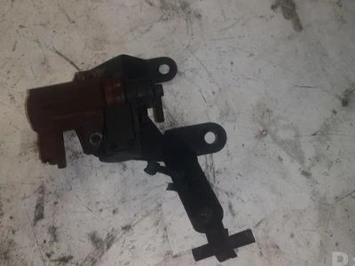 Volvo 6G90-9E882-CA / 6G909E882CA V70 II (SW) 2008 Valve magnétique - Image 1