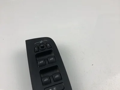 Volvo 31433407 V60 2021 Bouton de lève-vitre - Image 1