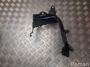 Audi 4M0 821 138 B / 4M0821138B Q7 (4M) 2019 Bracket for wing Right