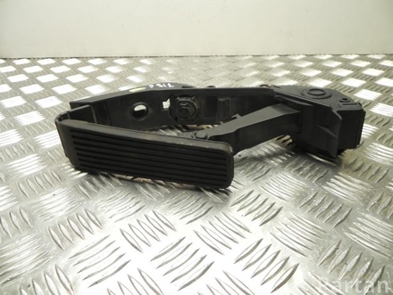 MERCEDES-BENZ A 203 300 07 04 / A2033000704 C-CLASS (W203) 2006 Accelerator Pedal