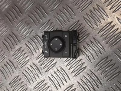 Toyota 183930 RAV 4 V 2020 Bouton de miroir électrique - Image 1